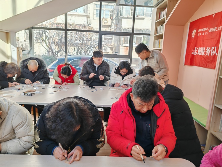 石家庄市新华区：非遗木雕进社区 传统文化润民心_fororder_微信图片_20240104163723