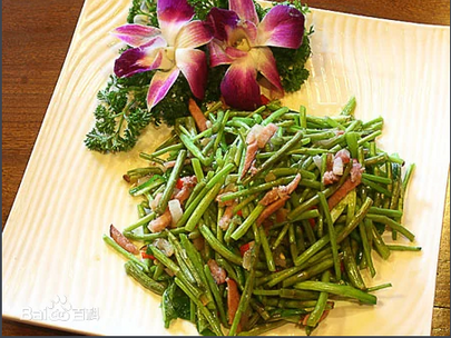 （西湖区）藜蒿炒腊肉：口感脆嫩 香气扑鼻_fororder_图片1