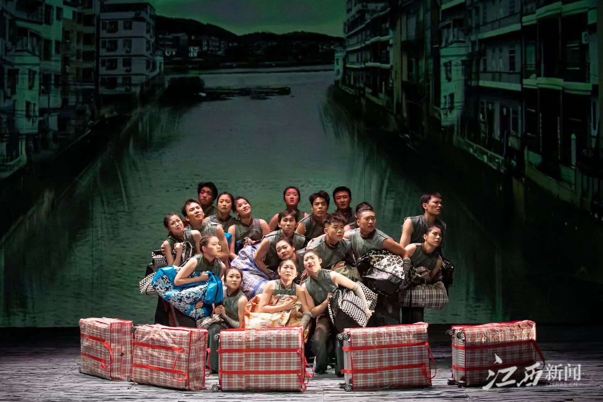 舞剧《大湖之灵》在南昌演出