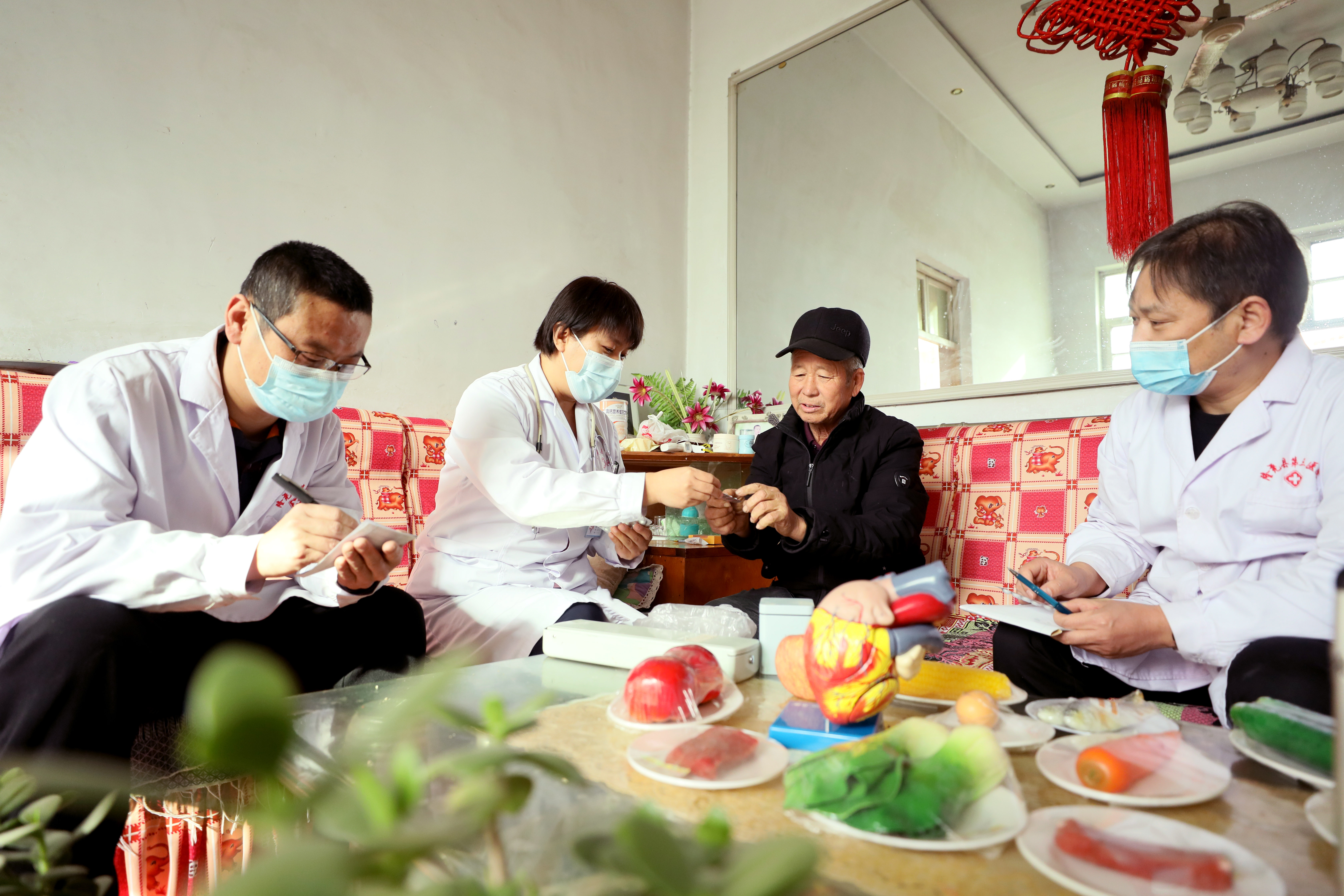 河北隆尧：医防融合县乡村 百姓健康为中心_fororder_8.JPG