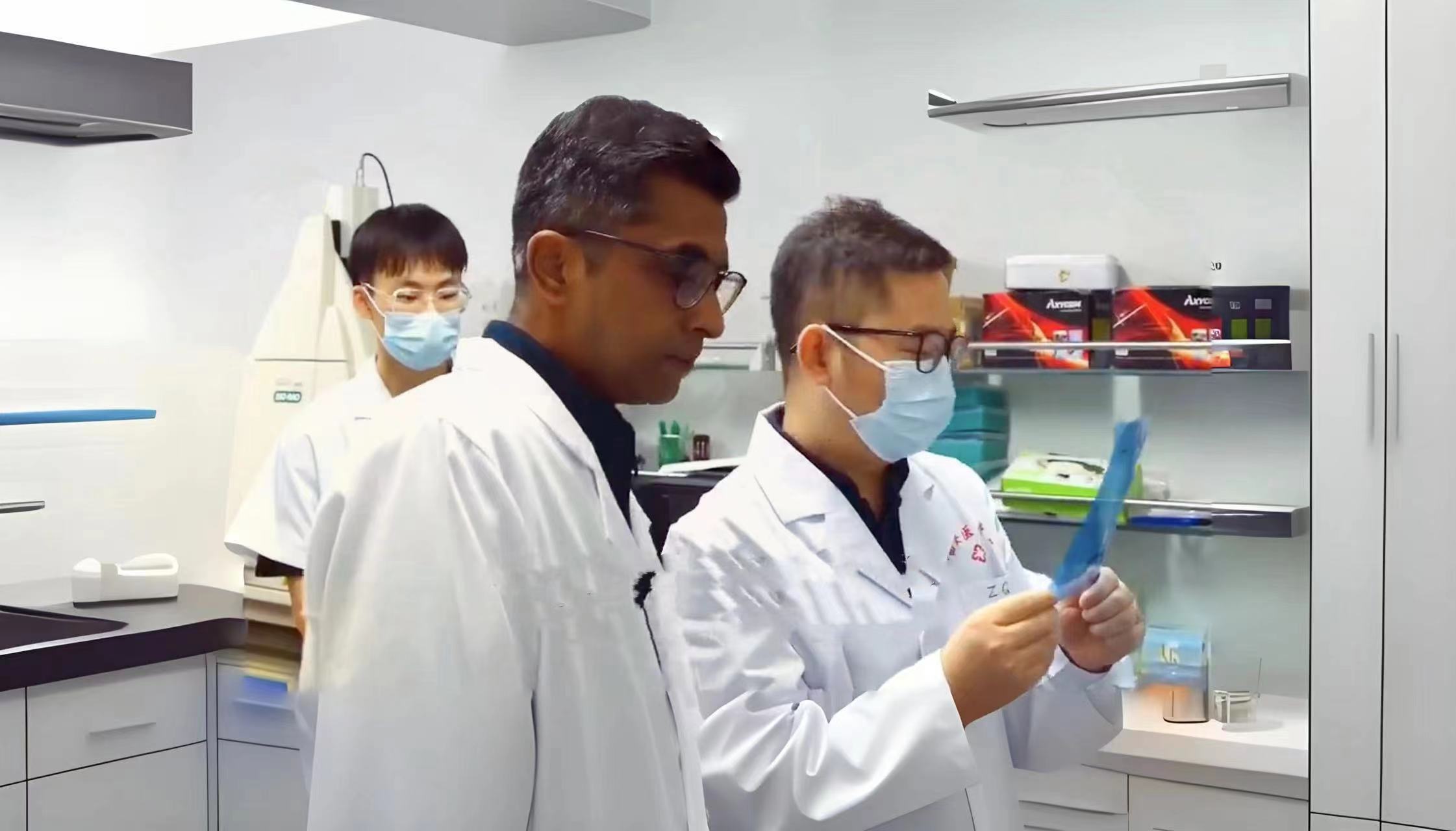 资讯有故事︱尼泊尔医学专家拉吉姆：要让中尼交流上升到“8848.86米”