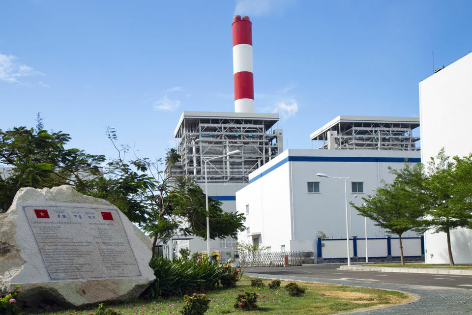 首页>滚动>正文这是2021年3月24日在越南平顺省拍摄的越南永新燃煤