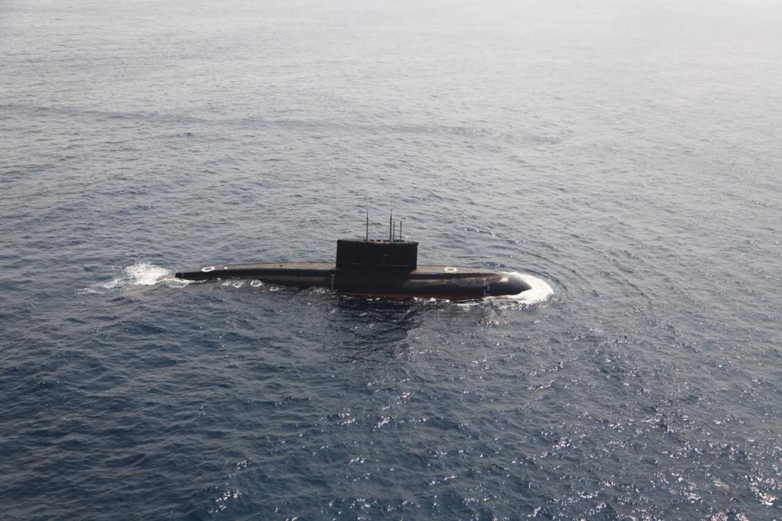 助中国海军提升水下实力潜艇