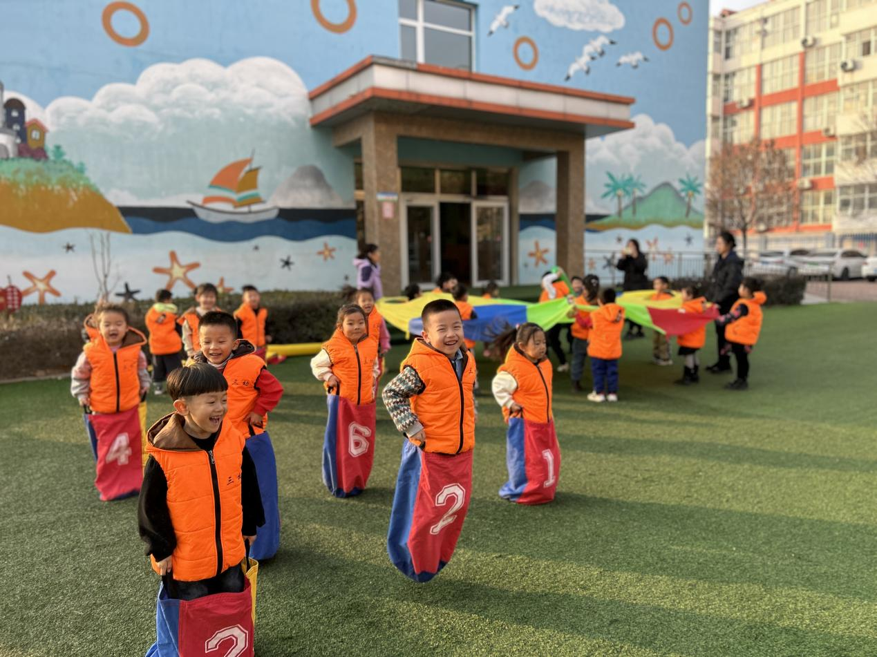 河北海兴：户外游戏大循环“阳光体育运动”_fororder_图片8