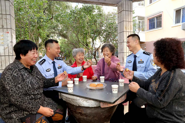 冰城公安召開“向人民報告”新聞發佈會_fororder_圖片3