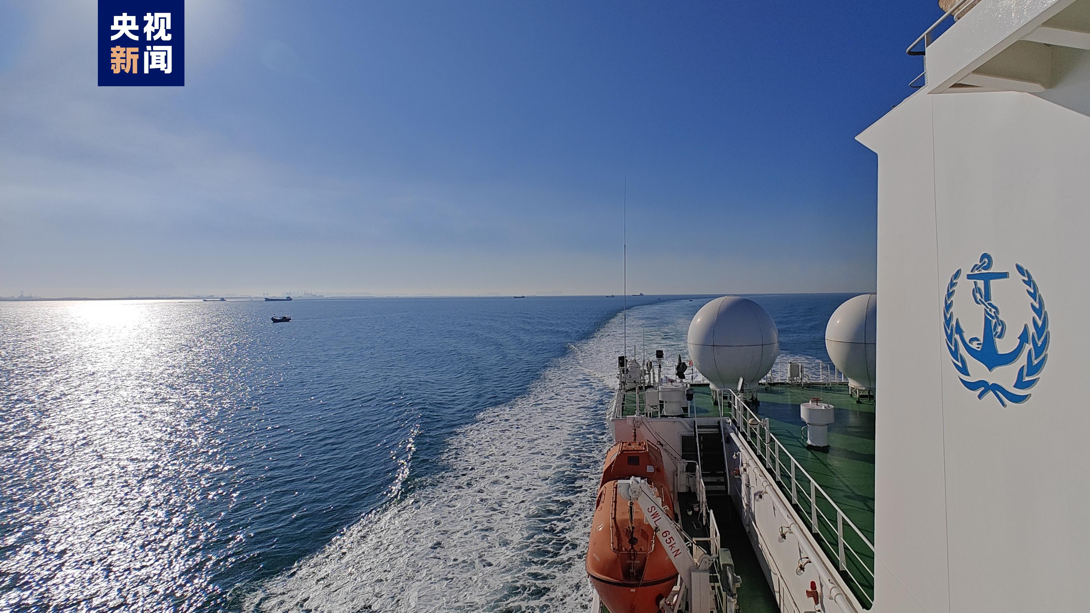 “海巡03”輪圓滿完成環海南島水域巡航執法任務