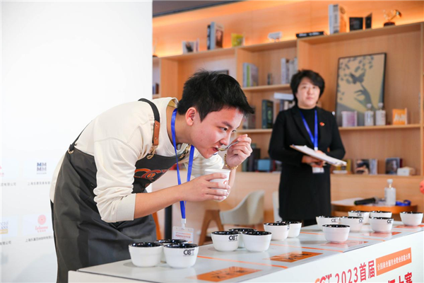 首届CCT中国咖啡品鉴师大赛分赛在武汉商学院举行_fororder_图片2