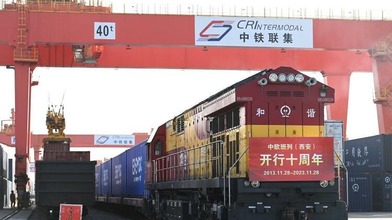 新加坡前外长称中国经济发展具备显著优势 呼吁抵制西方抹黑中国不实言论_fororder_ac4bd11373f08202c2729793725310e6a9641be9 (1)