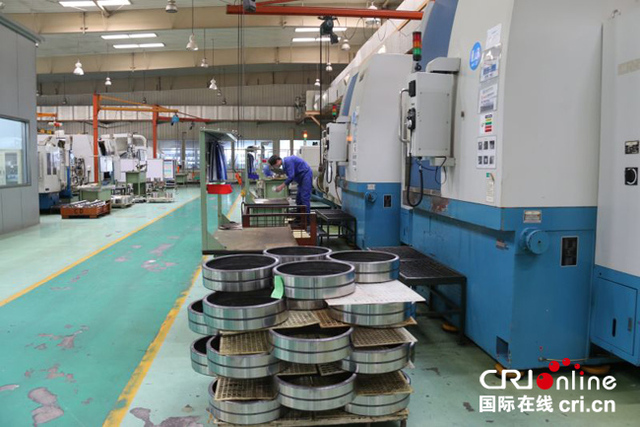 大国工匠:轴承尖端技术的工人发明家李书乾