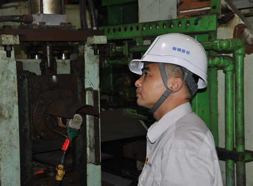 李超——学习创新成就“工人发明家”