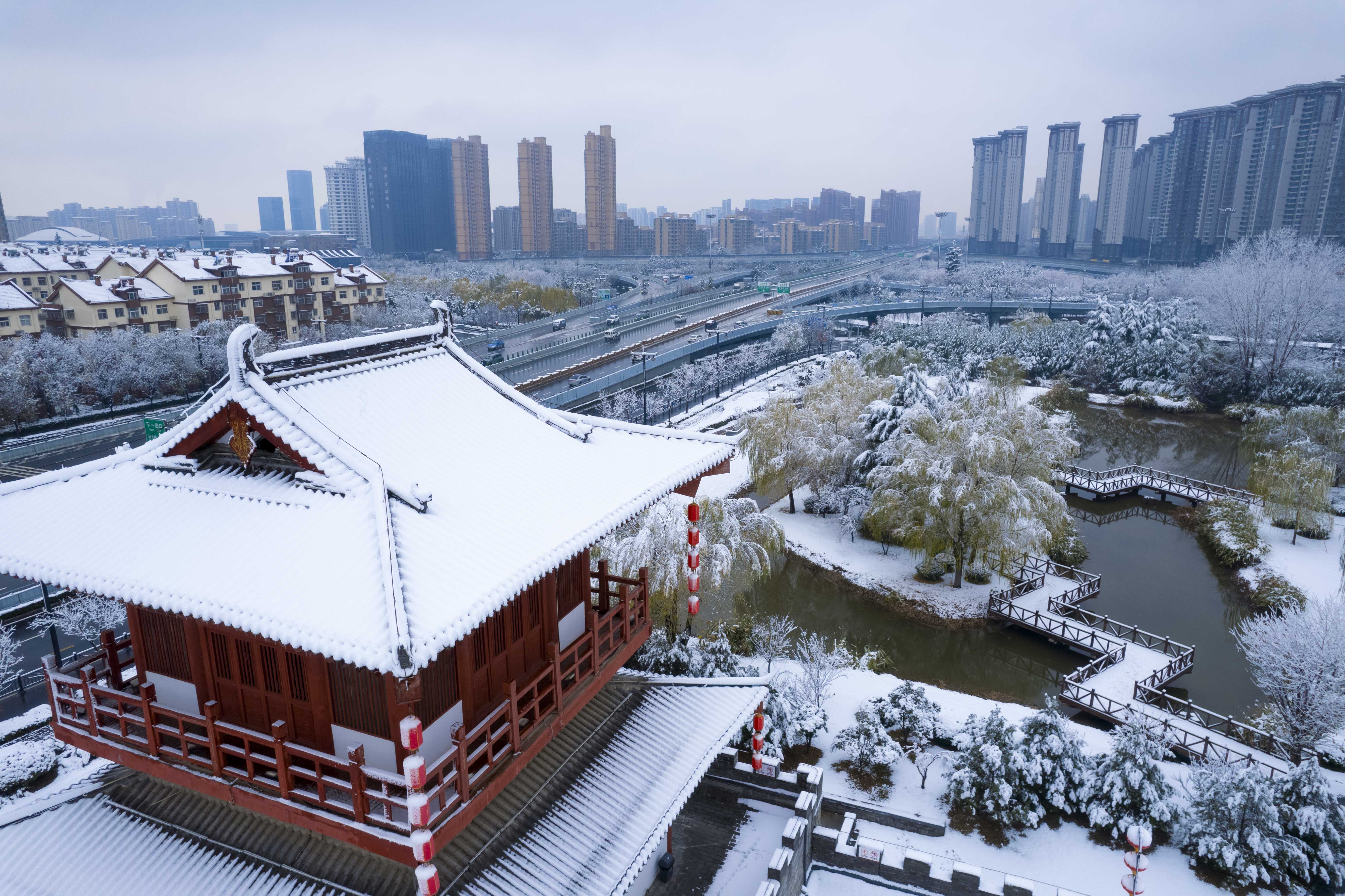 飞雪落成诗 一秒入仙境！雪后河南 美出“天际”