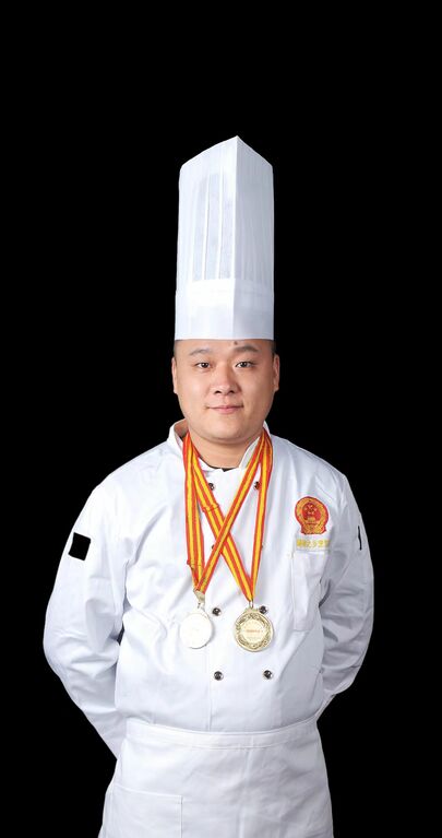 （青山湖区名厨）艾奇亮：城南饭庄餐饮店厨师长_fororder_微信图片_20231214234144