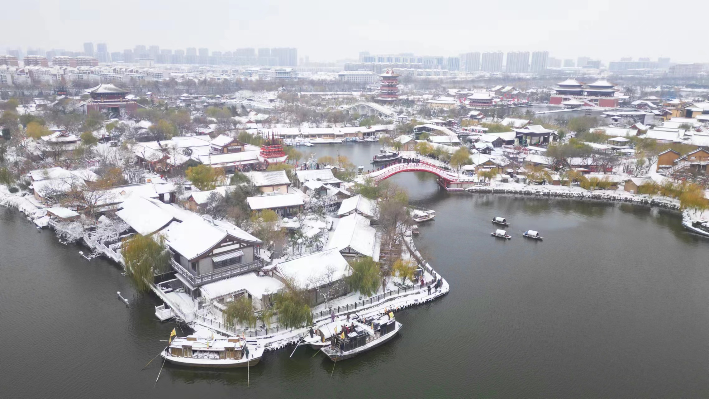 飞雪落成诗 一秒入仙境！雪后河南 美出“天际”