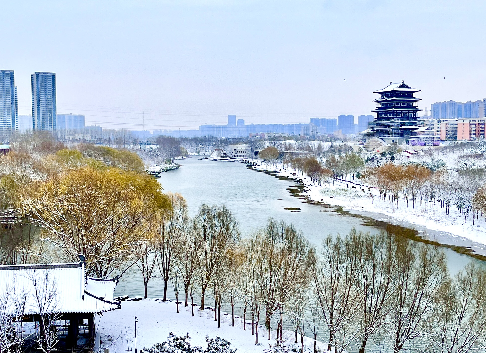 飞雪落成诗 一秒入仙境！雪后河南 美出“天际”