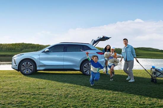 与爱为伍 别克ELECTRA E5携手陈楚生一起放心向前_fororder_image002