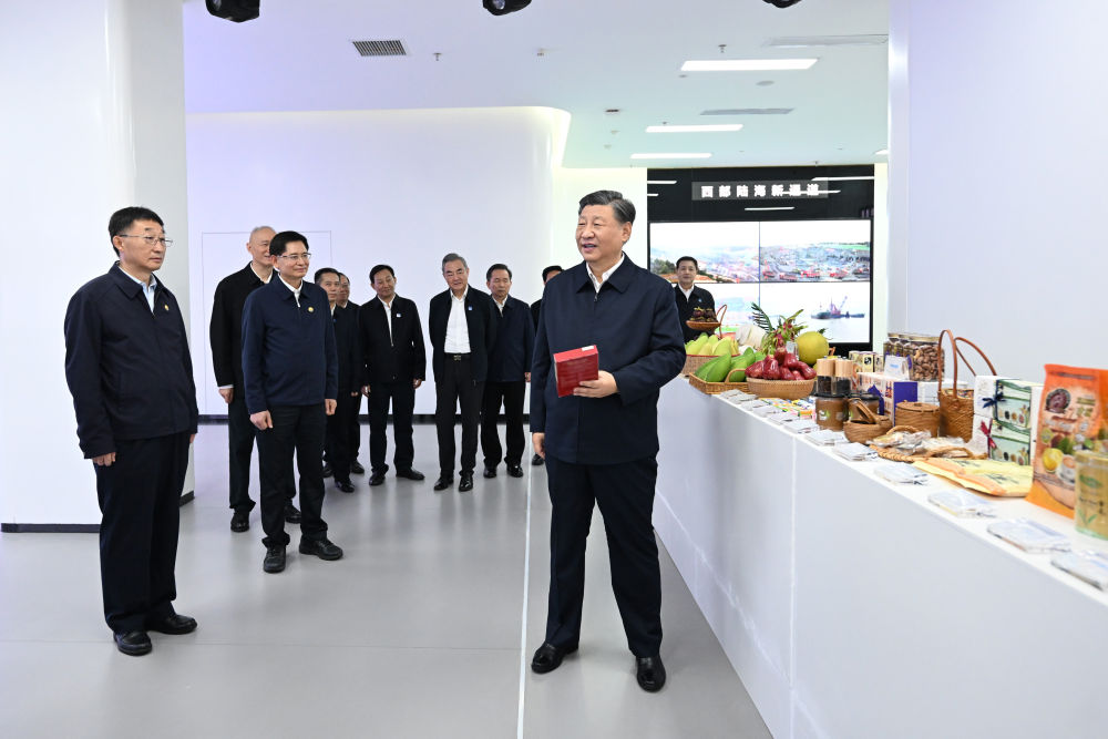 幸福的歌声 希望的田野——习近平总书记考察广西纪实