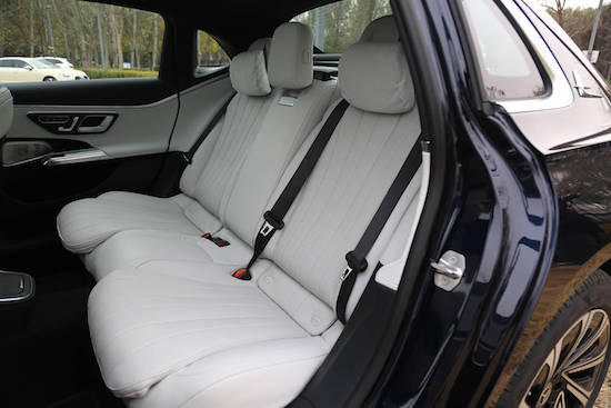 国产全新一代奔驰E级长轴距车型哪款更值得推荐_fororder_image005