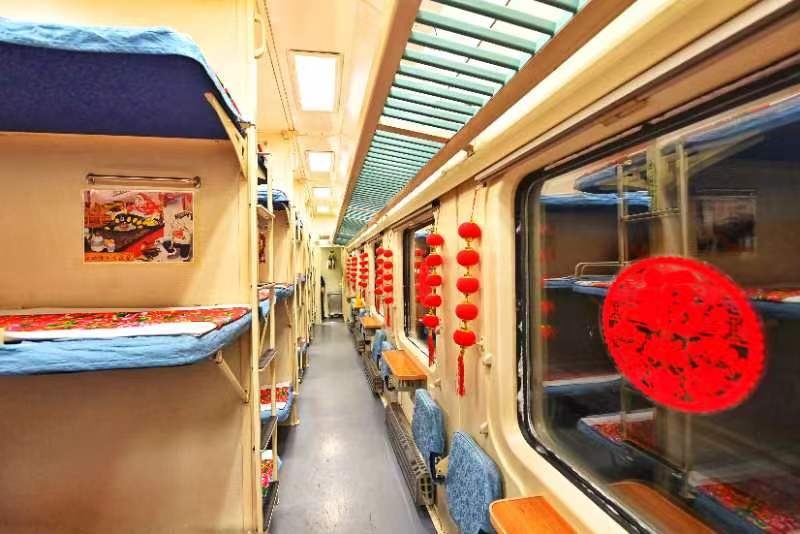 首列東北民俗文化主題列車啟程