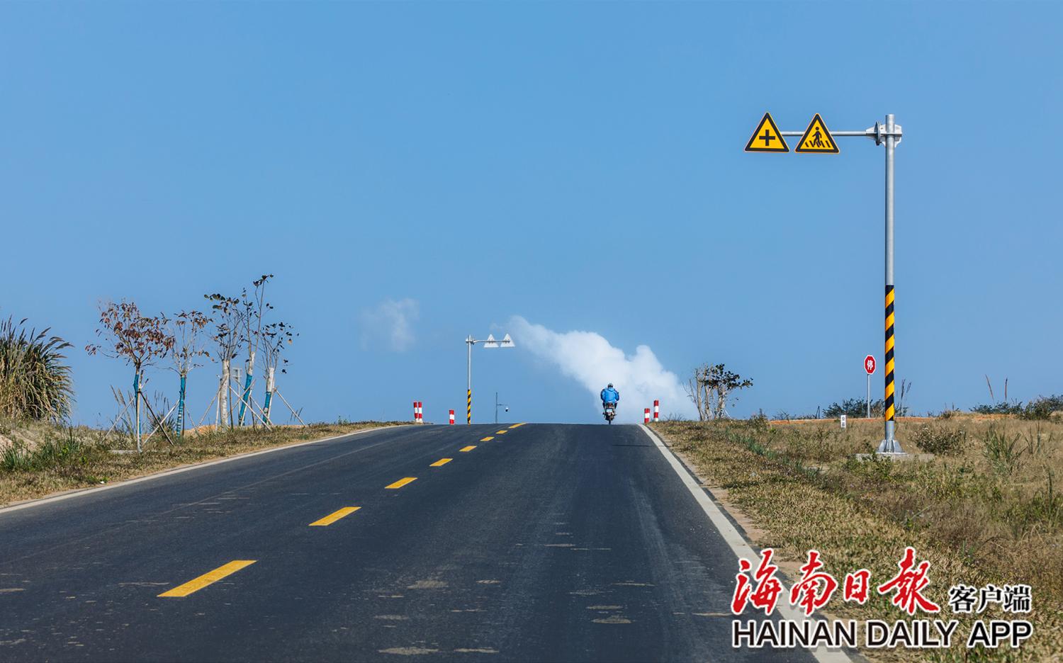 一组美图打卡海南环岛旅游公路文昌段_fororder_2c925c668cfae9a5018d10c6b63904b9