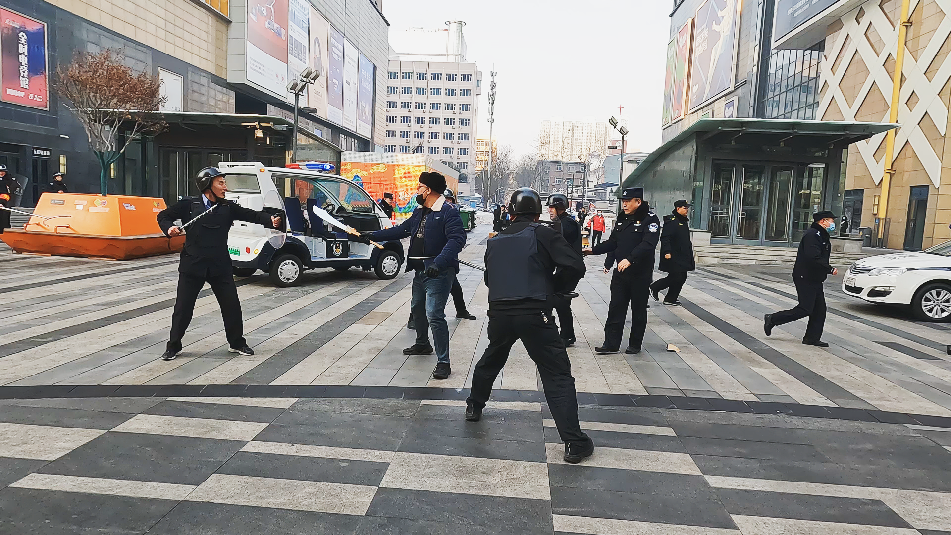 石家庄市新华区：全民反恐 共享平安_fororder_微信图片_20231219141237