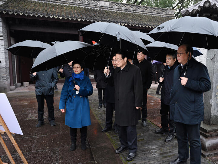 易炼红赴宁波调研经济社会发展情况：进字当头 以进促稳 为浙江发展大局勇挑大梁多作贡献_fororder_W020231219676974628780