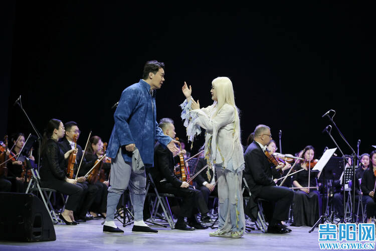 《中國歌劇經典作品》交響音樂會在築上演