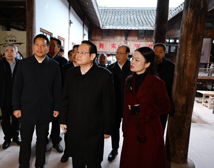 易炼红赴宁波调研经济社会发展情况：进字当头 以进促稳 为浙江发展大局勇挑大梁多作贡献_fororder_W020231219676975996049