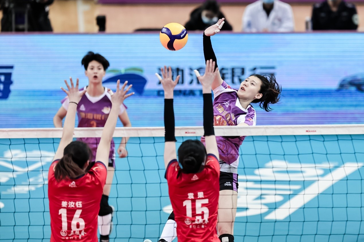 十二场比赛一局未失 天津渤海银行女排进军八强_fororder_图片2