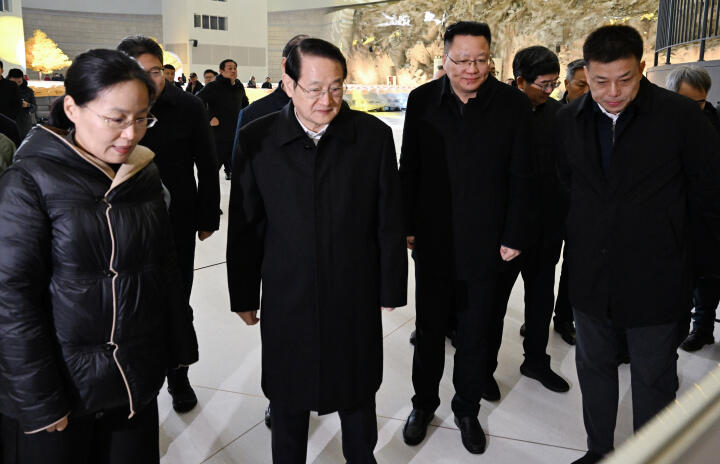 易炼红赴宁波调研经济社会发展情况：进字当头 以进促稳 为浙江发展大局勇挑大梁多作贡献_fororder_W020231219676975379140