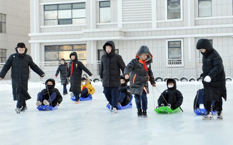 延吉10所中小学利用学校操场改建校园冰场