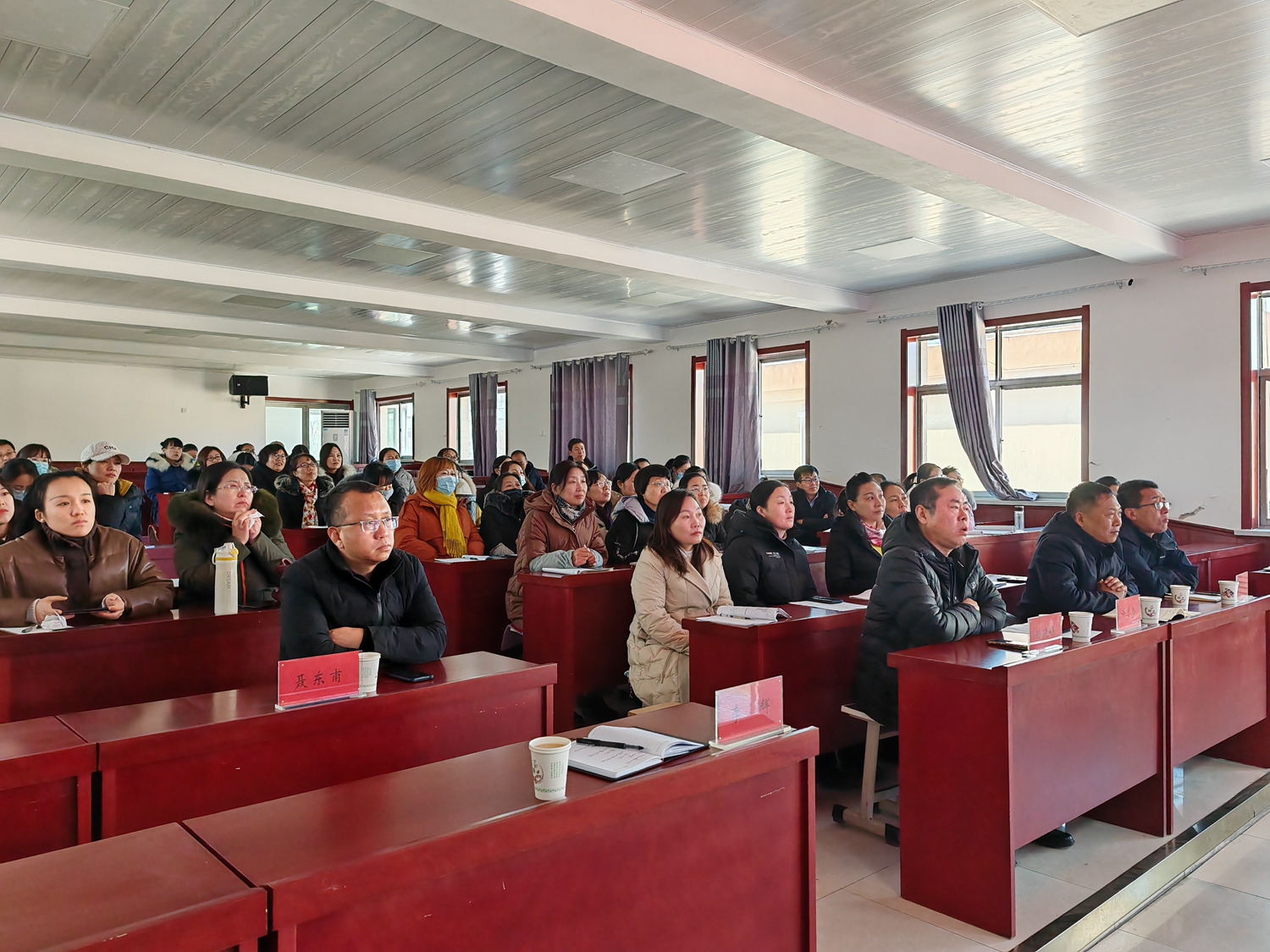 图片默认标题_fororder_方顺桥镇第一中学四校联盟首届班主任论坛现场 摄影 边龙