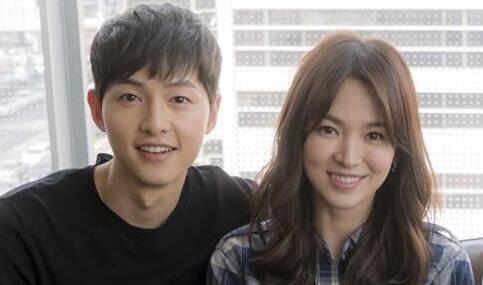 宋仲基宋慧乔恋爱 两人曾对绯闻毫不避忌大方为彼此应援