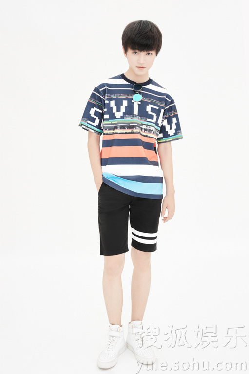 TFBOYS王俊凯将赴美出席电影《长城》发布会