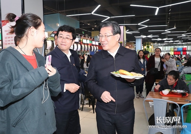 王東峰在保定市調研指導第二批“不忘初心、牢記使命”主題教育
