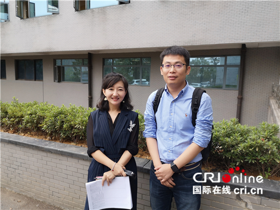 北京大学南亚研究中心副主任王旭接受记者采访