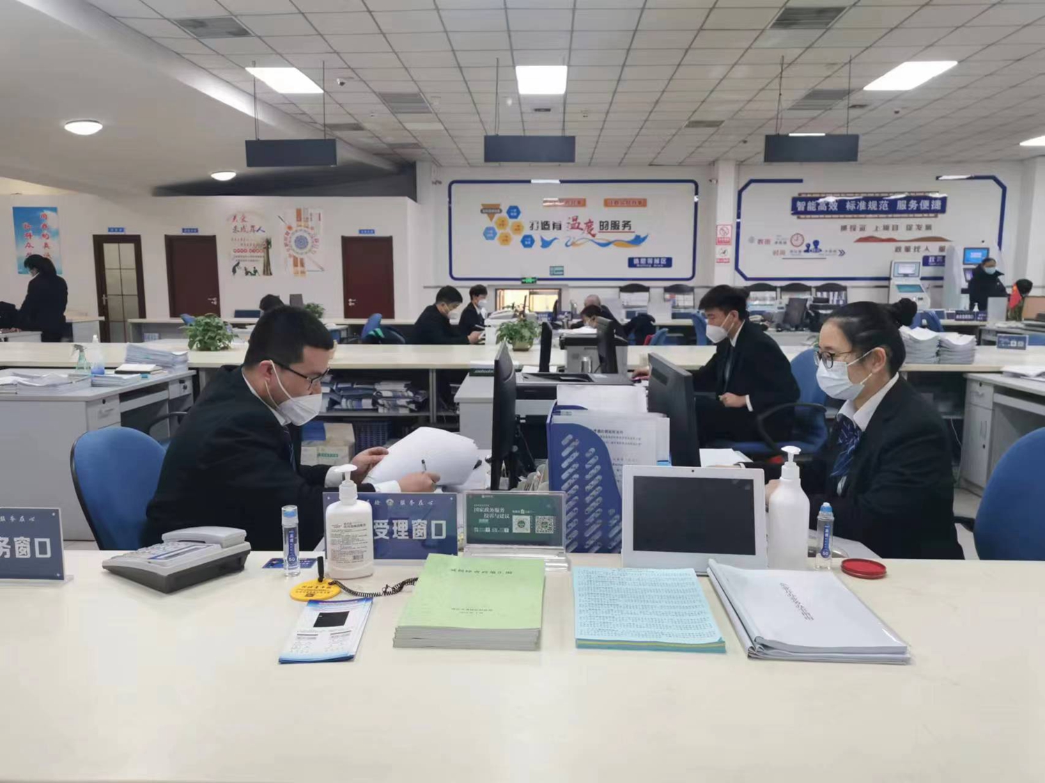 图片默认标题_fororder_满城区政务服务大厅 摄影 刘硕