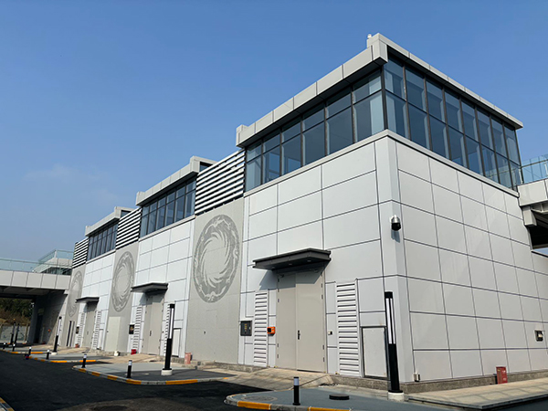 国网四川电力多措并举做好电网迎峰度冬准备_fororder_四川电网红星110千伏变电站建设现场（范巧玲-供图）