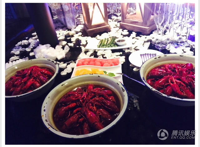 組圖:安以軒辦“夜上海”生日趴 穿旗袍秀美腿_娛樂_騰訊網