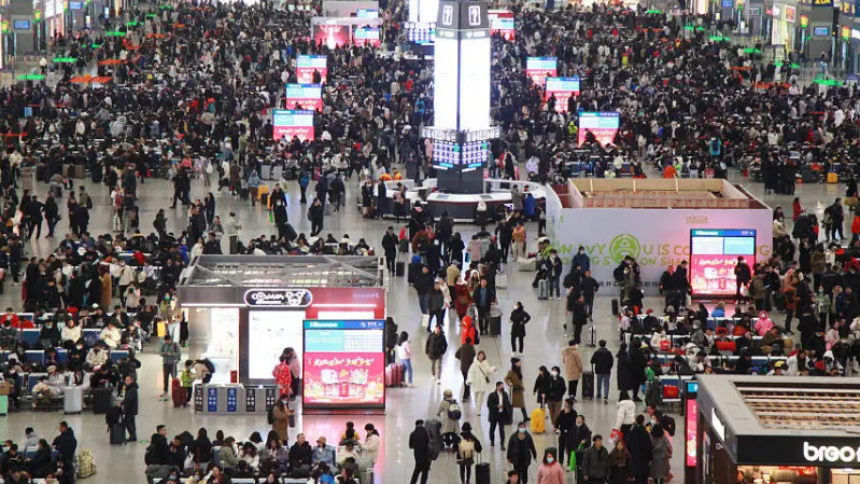 铁路上海站春运预计发送旅客超1400万人_fororder_1706170772374