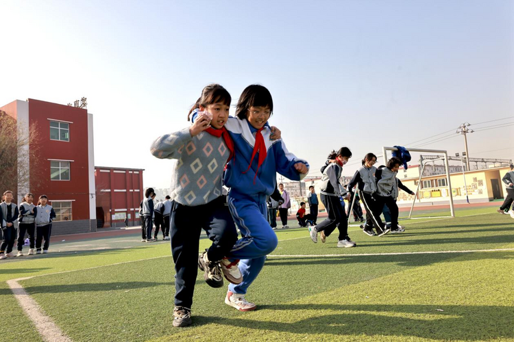 沧州市新华区：“校园吉尼斯”挑战赛  突破自我展风采_fororder_图片2
