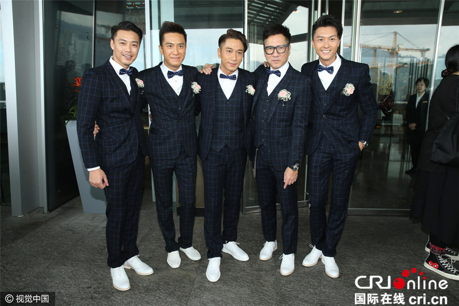 罗仲谦穿旧式礼服迎亲娶杨怡对镜作揖 马国明当伴郎