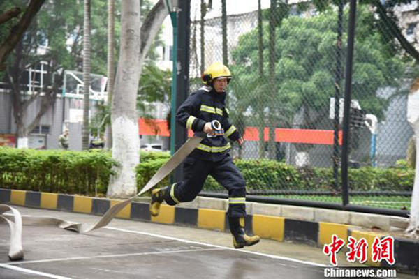 เจ้าหน้าที่ดับเพลิงเขตกวางสีของจีนจัดการซ้อมฤดูใบไม้ผลิ