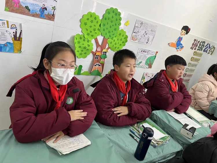 保定市满城区：班级文化建设 展现教育魅力_fororder_各班不同的班级文化 摄影 阮征