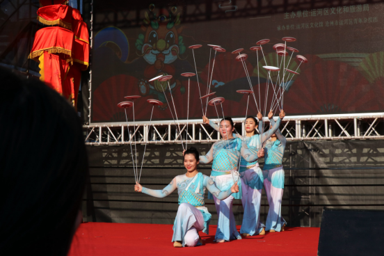 河北沧州：大运河畔杂技非遗过大年_fororder_河北沧州：大运河畔杂技非遗过大年247