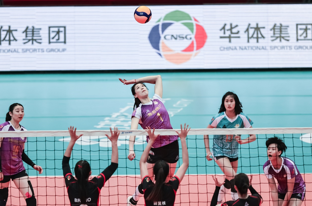 主场3比0再胜上海队 天津渤海银行女排拿到决赛“赛点”_fororder_2
