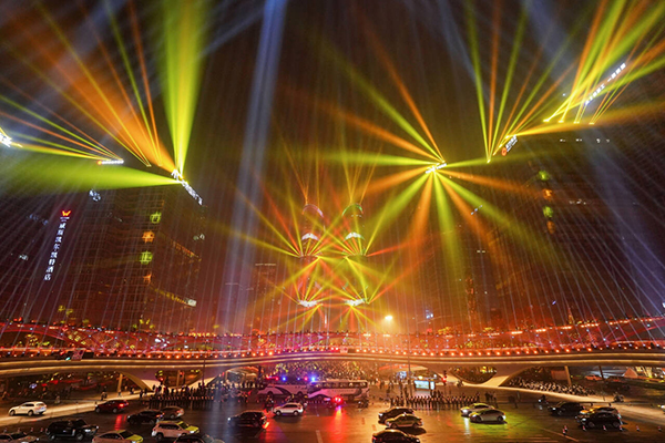 数实融合赋能新消费场景 成都高新区交子大道元宇宙街区启动_fororder_活动现场-供图-成都高新区党群工作部宣传处_1_