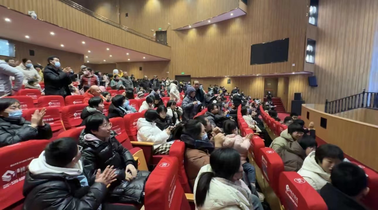 中国评剧院优秀剧目《祥子与虎妞》在魏县精彩上演_fororder_微信图片_20240102094344