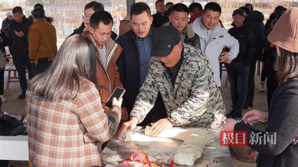 武汉长江新区举办首届“乡村非遗民俗跨年文化节”