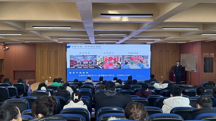 河北涞源：“双争”擂台展风采_fororder_2