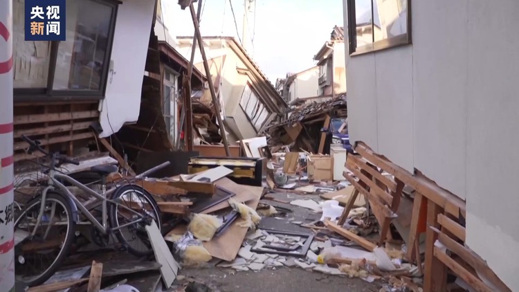 “黄金救援72小时”已过 日本地震救援仍在继续